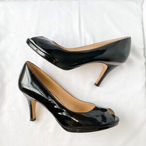 Cole Haan - Ladies "Nike Air" Peep Toe Heels Size: 8.5 Black
